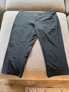 Patagonia Black Capris